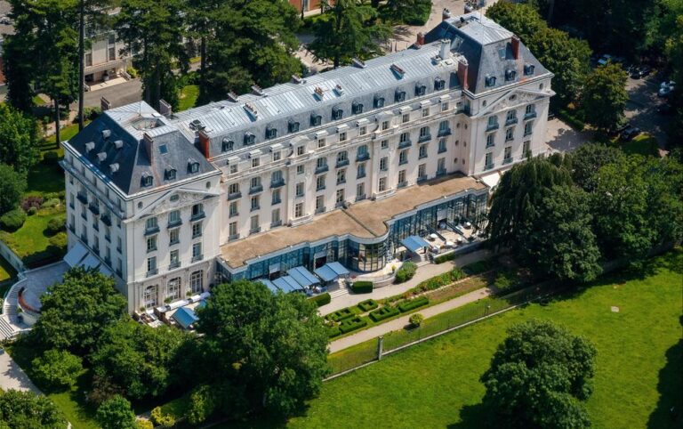 Best Palace Hotels for Corporate Hosting: A Definitive Forensic Guide